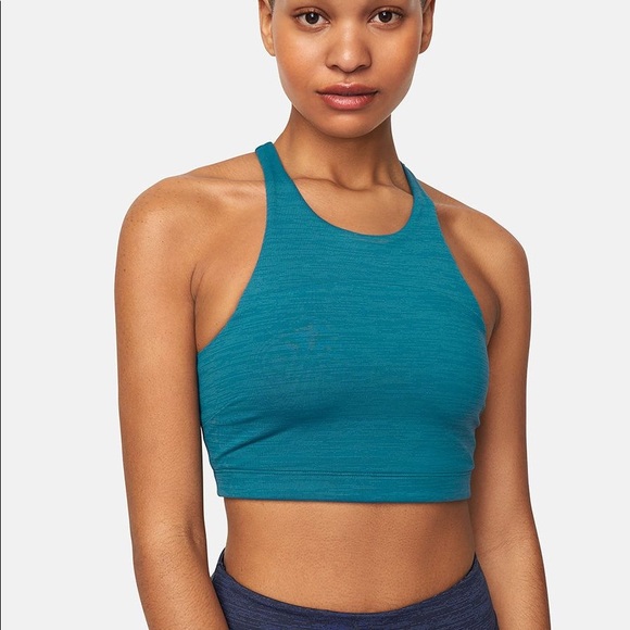techsweat crop top